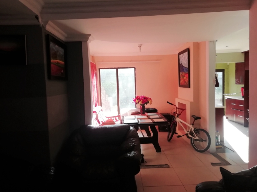 3 Bedroom Property for Sale in Geelhoutpark North West